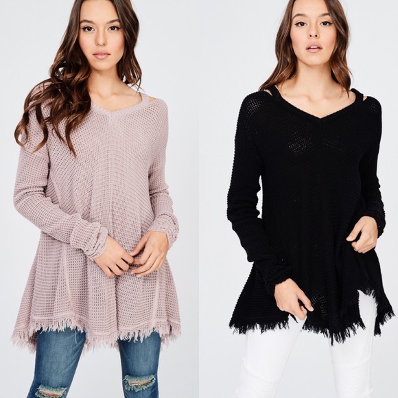 Glamvault Sweaters - BLACK Cold Shoulder Thermal Frayed Sweater